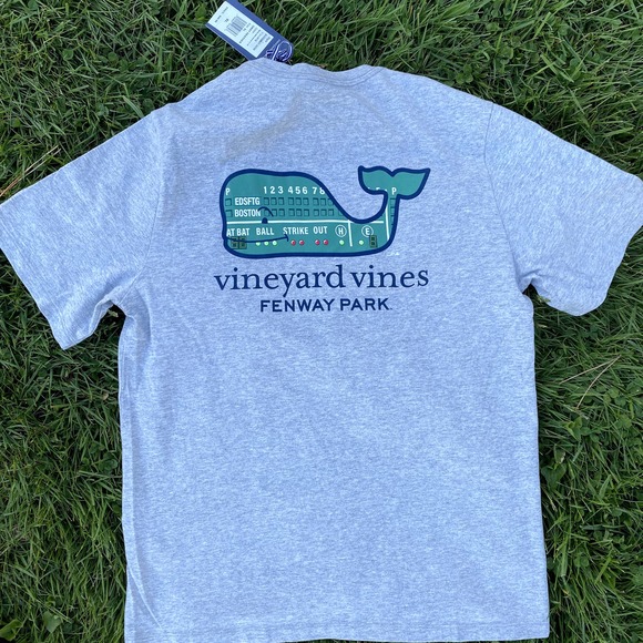 NWT Vineyard Vines Big Kid's MLB Red Sox Green Monster Short Sleeve T-Shirt - Picture 1 of 12